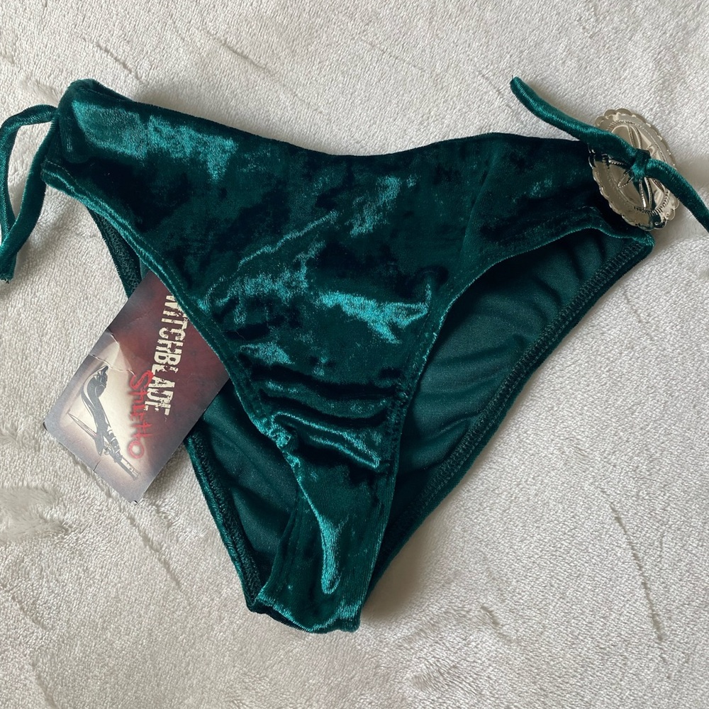Y2K NWT Women's Velvet Swim Bottom - Green